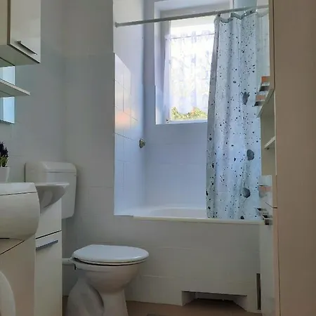 Spacious Near Old Town
