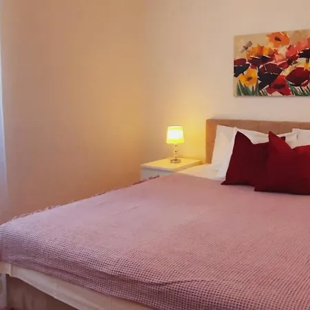 Spacious Near Old Town Daire Split