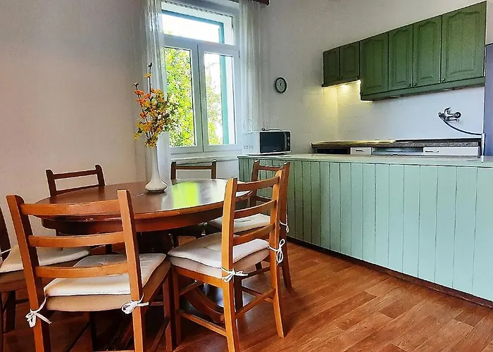 Apartment Spacious Near Old Town *