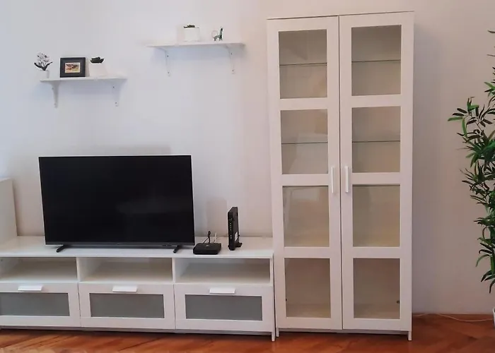 Spacious Near Old Town Apartment Split
