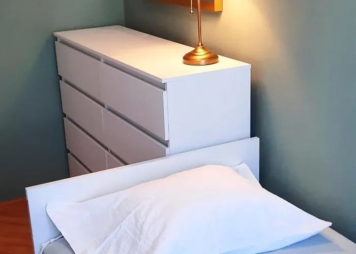 Apartment Spacious Near Old Town