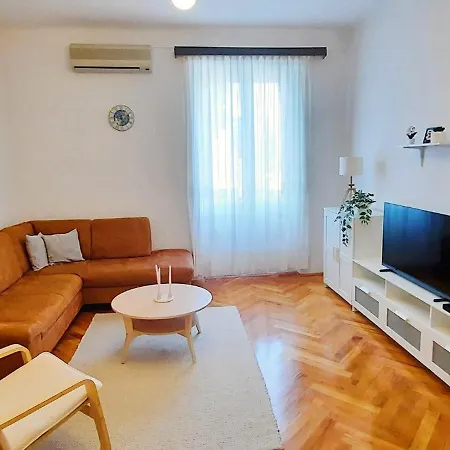 Spacious Near Old Town スプリト