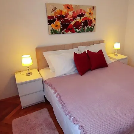 Spacious Near Old Town スプリト
